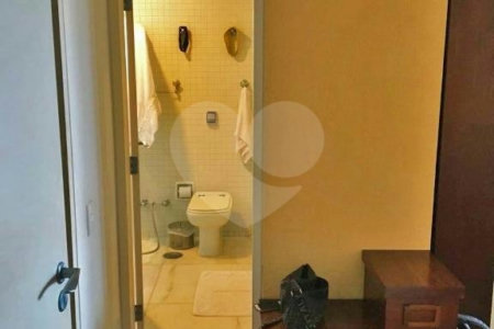 Apartamento para alugar com 4 quartos, sendo 3 suítes, em Jardim Londrina, São Paulo, SP