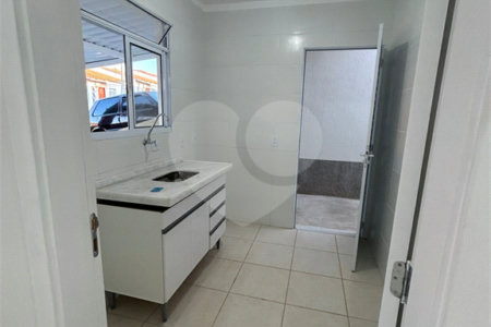 Casa à venda com 2 quartos no condomínio Residencial Parque Imperial, Sorocaba - SP