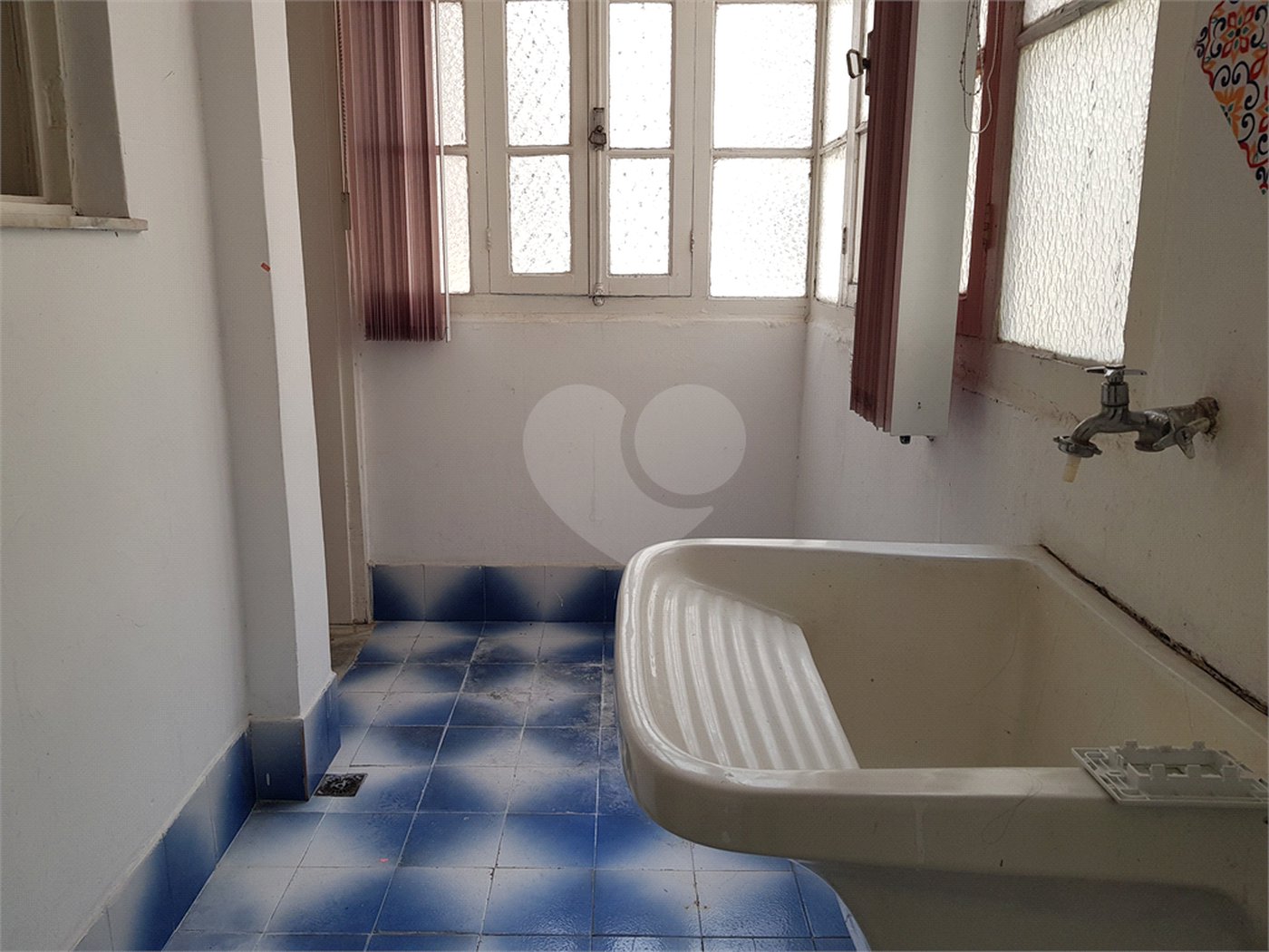 Apartamento à venda com 3 quartos, sendo 1 suíte,  em Copacabana, Rio de Janeiro, RJ
