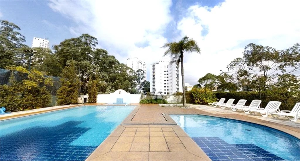 Apartamento à venda com 3 quartos, sendo 2 suítes, em Vila Suzana, São Paulo, SP