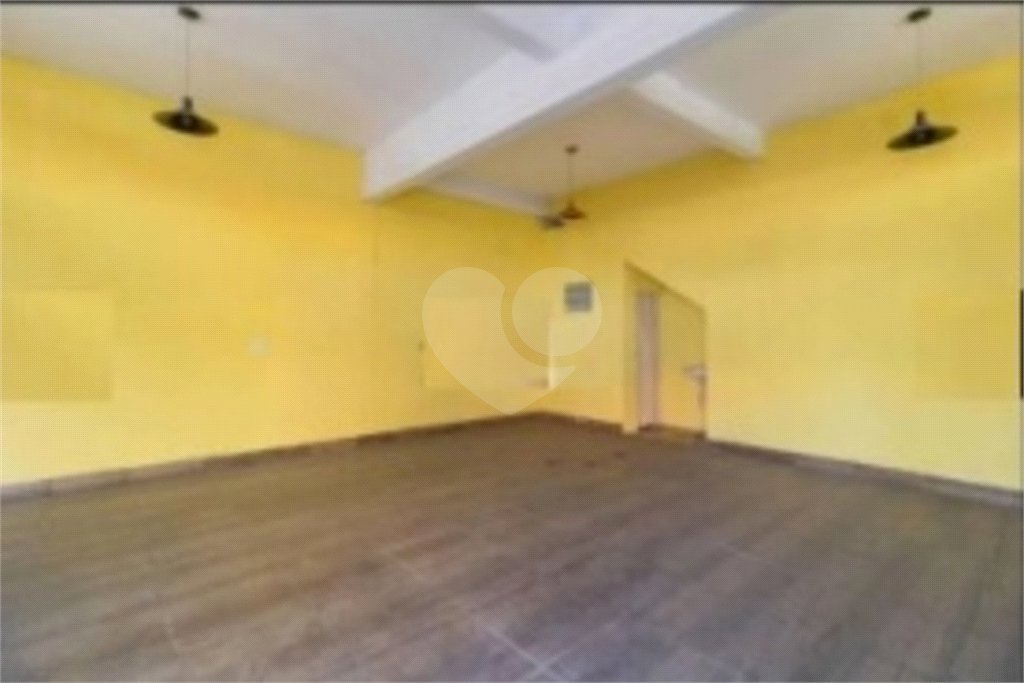 Sobrado à venda com 4 quartos, sendo 1 suíte, em Jardim Brasil (zona Norte), São Paulo, SP