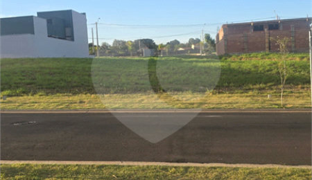Terreno à venda no condomínio Village Damha IV Araraquara, Araraquara - SP