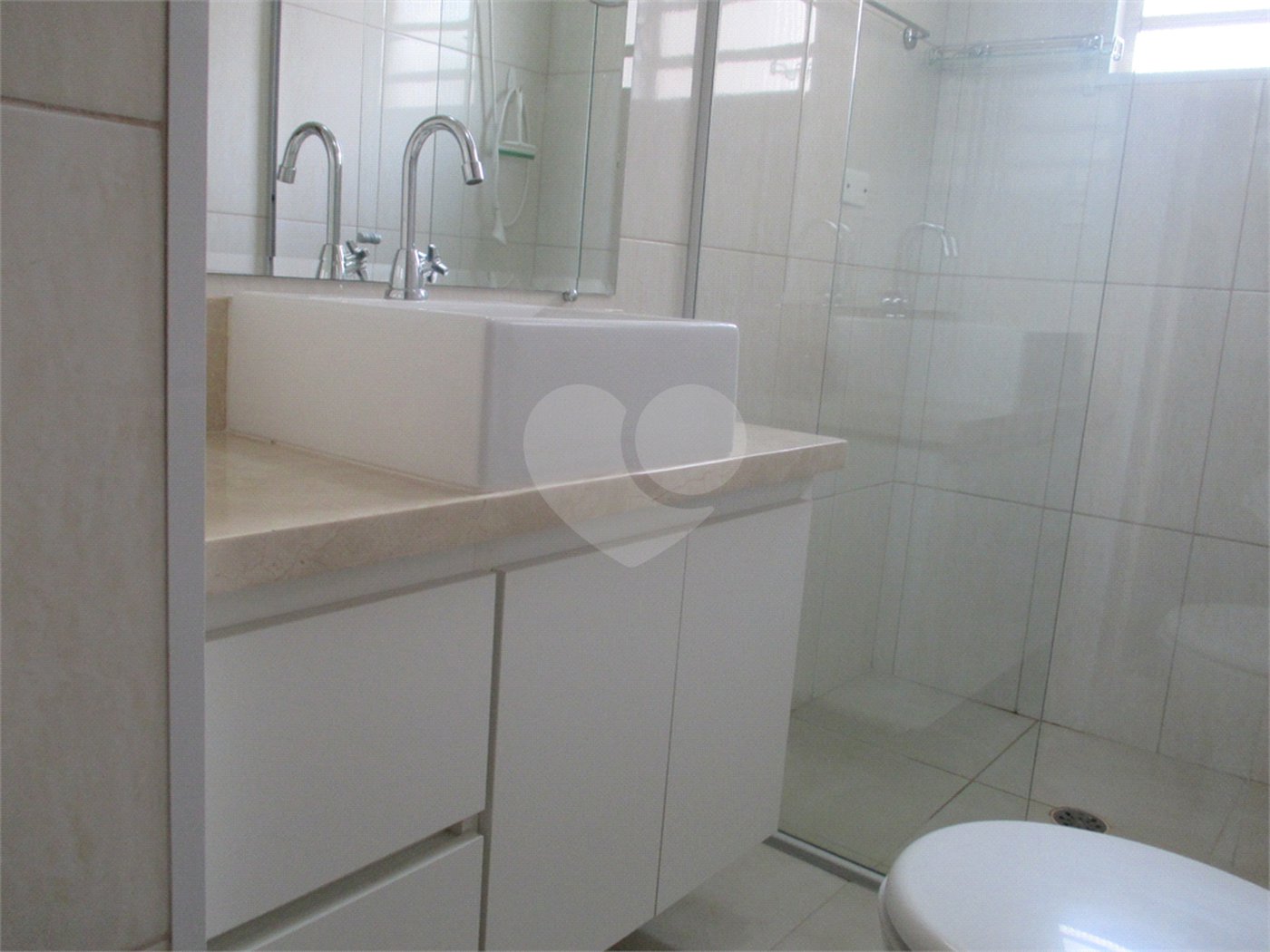 Casa à venda com 2 quartos, sendo 1 suíte, em Mirandópolis, São Paulo, SP