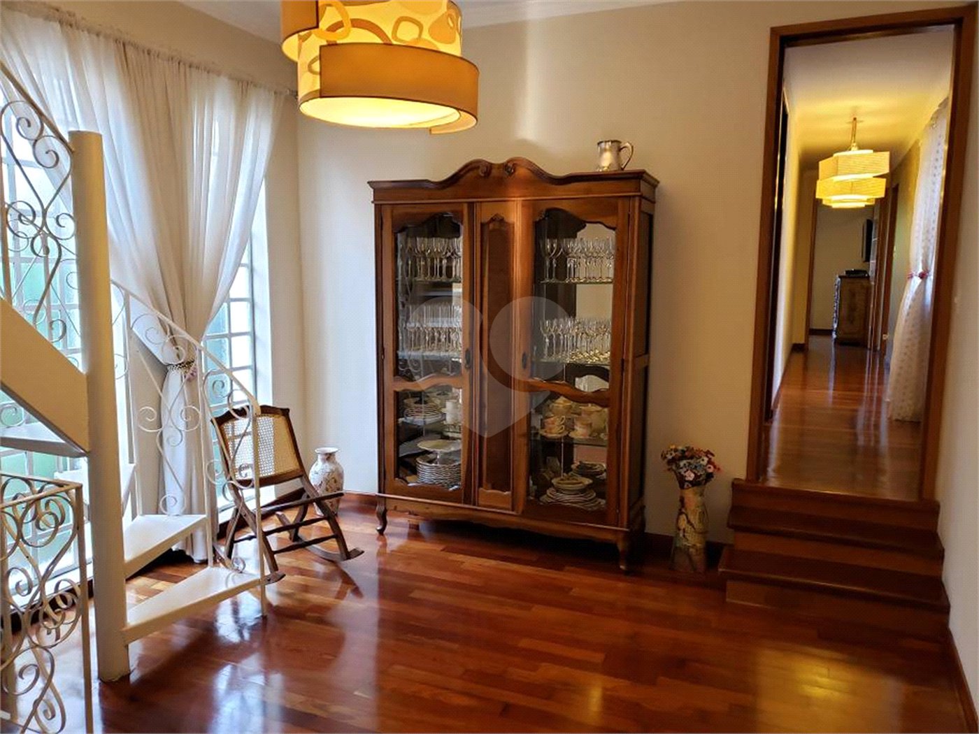 Casa à venda com 5 quartos, sendo 3 suítes, em Jardim da Saúde, São Paulo, SP