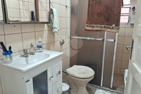 Sobrado à venda com 3 quartos em Jardim Humaitá, São Paulo, SP
