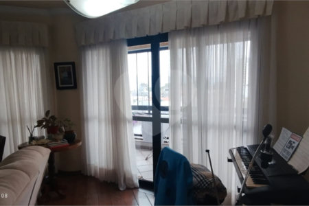 Apartamento à venda com 3 quartos, sendo 2 suítes,  em Vila Oliveira, Mogi das Cruzes, SP