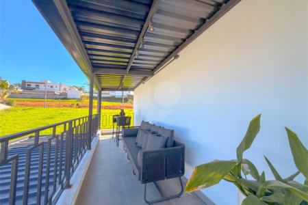 Casa à venda com 3 suítes no condomínio Figueira Garden, Atibaia - SP