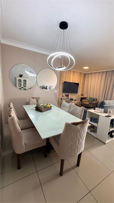 Apartamento à venda com 3 quartos, sendo 1 suíte, em Jardim Tupanci, Barueri, SP