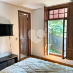Casa à venda com 4 suítes no condomínio Sausalito, Mairiporã - SP