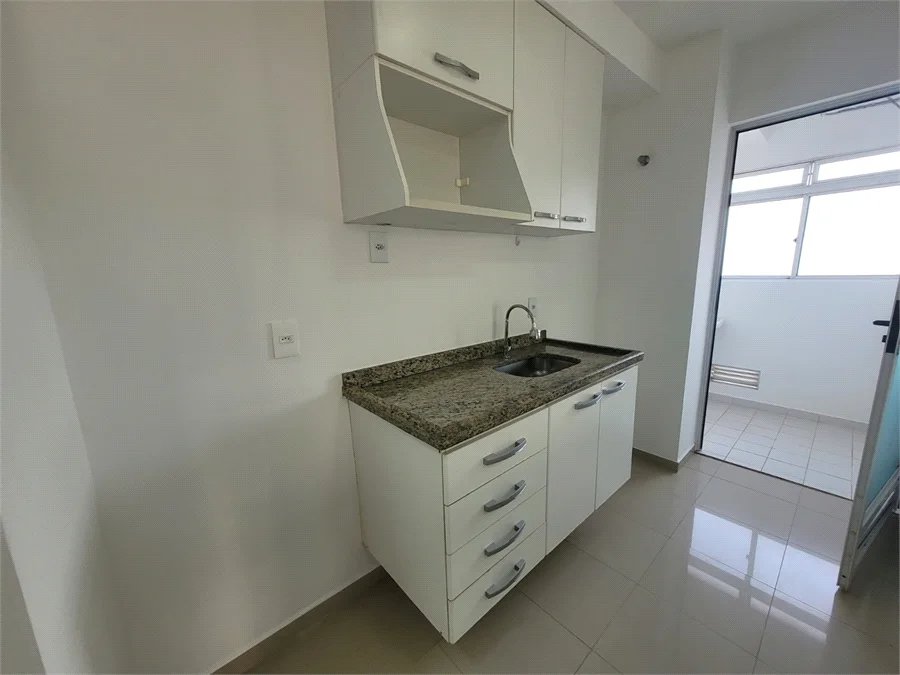 Apartamento à venda com 2 quartos em Vila Anastácio, São Paulo, SP