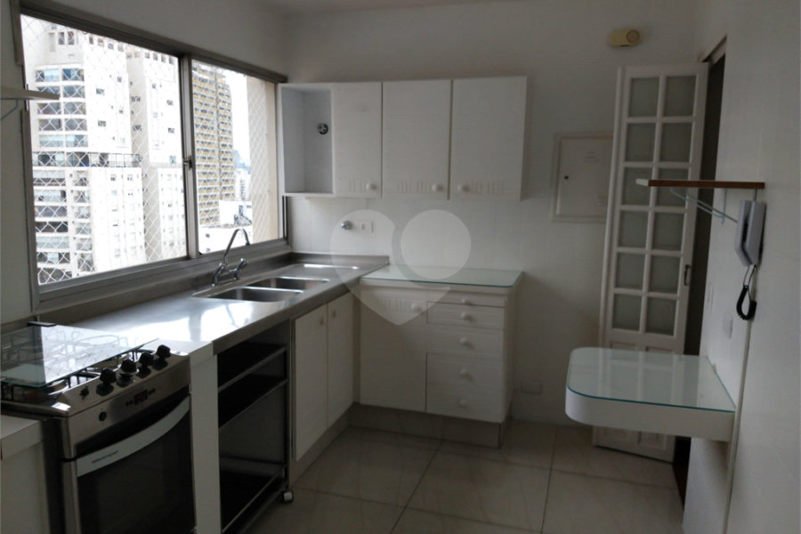Apartamento para alugar com 2 quartos, sendo 1 suíte, em Campo Belo, São Paulo, SP