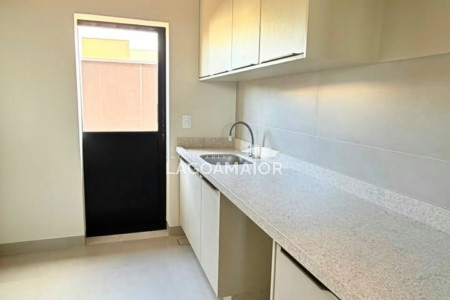 Casa à venda com 3 quartos, sendo 3 suítes, no condomínio Villa Dumont, Três Lagoas - MS