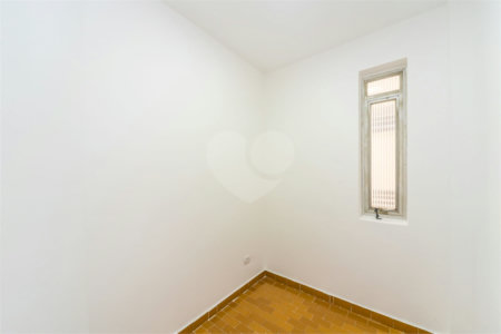 Apartamento à venda com 3 quartos, sendo 1 suíte, em Itaim Bibi, São Paulo, SP