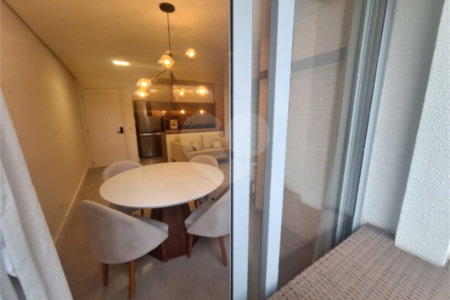 Apartamento à venda com 2 quartos em Vila Uberabinha, São Paulo, SP