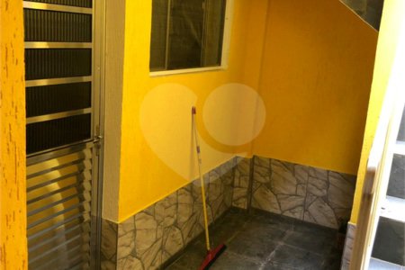 Casa à venda com 3 quartos, sendo 1 suíte,  em Vila Amélia, Poá, SP