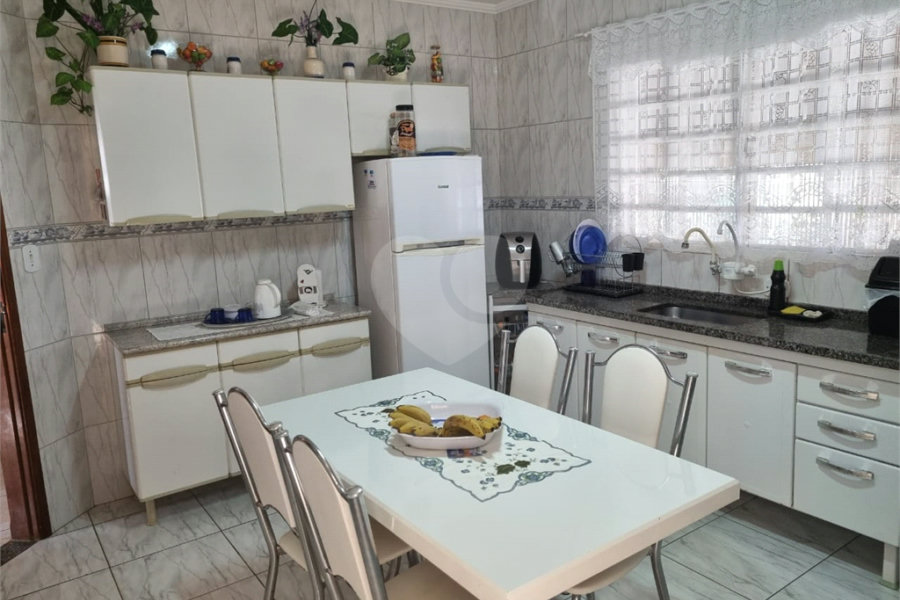 Casa Térrea à venda com 3 quartos no Centro, Serra Negra, SP