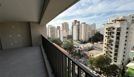 Apartamento à venda com 3 suítes em Moema, São Paulo, SP