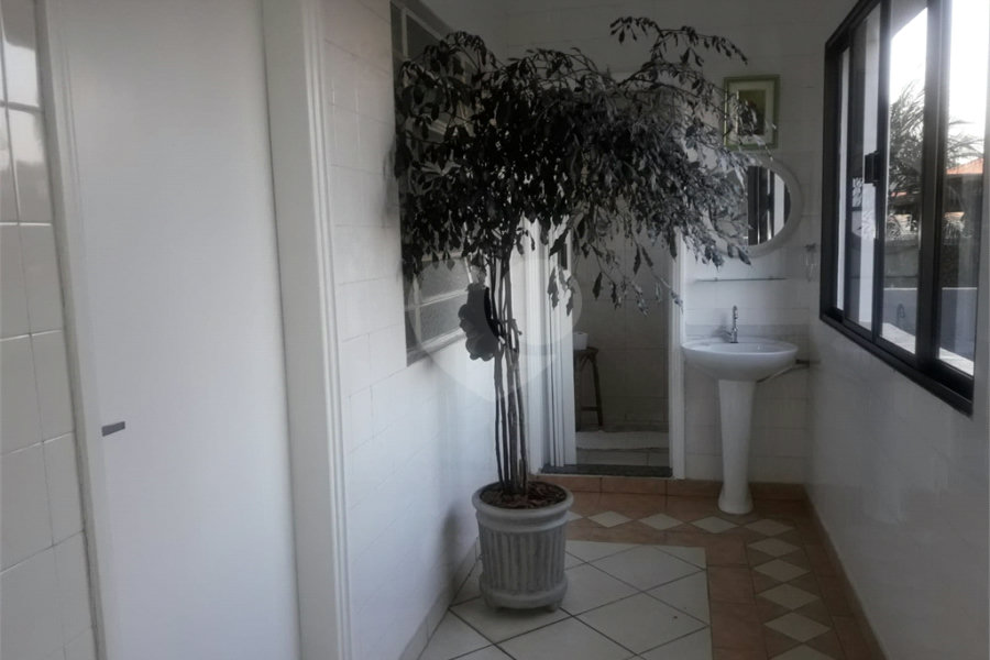 Sobrado à venda com 3 quartos, sendo 1 suíte, em Vila Paulicéia, São Paulo, SP