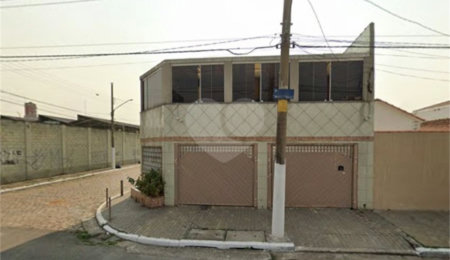 Sobrado à venda com 7 quartos, sendo 1 suíte,  em Vila Maria Baixa, São Paulo, SP