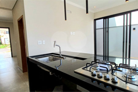 Casa Térrea à venda com 3 suítes em Jardim Valencia, Ribeirão Preto, SP