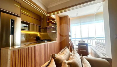 Apartamento à venda com 2 quartos, sendo 1 suíte,  em Vila Penteado, São Paulo, SP