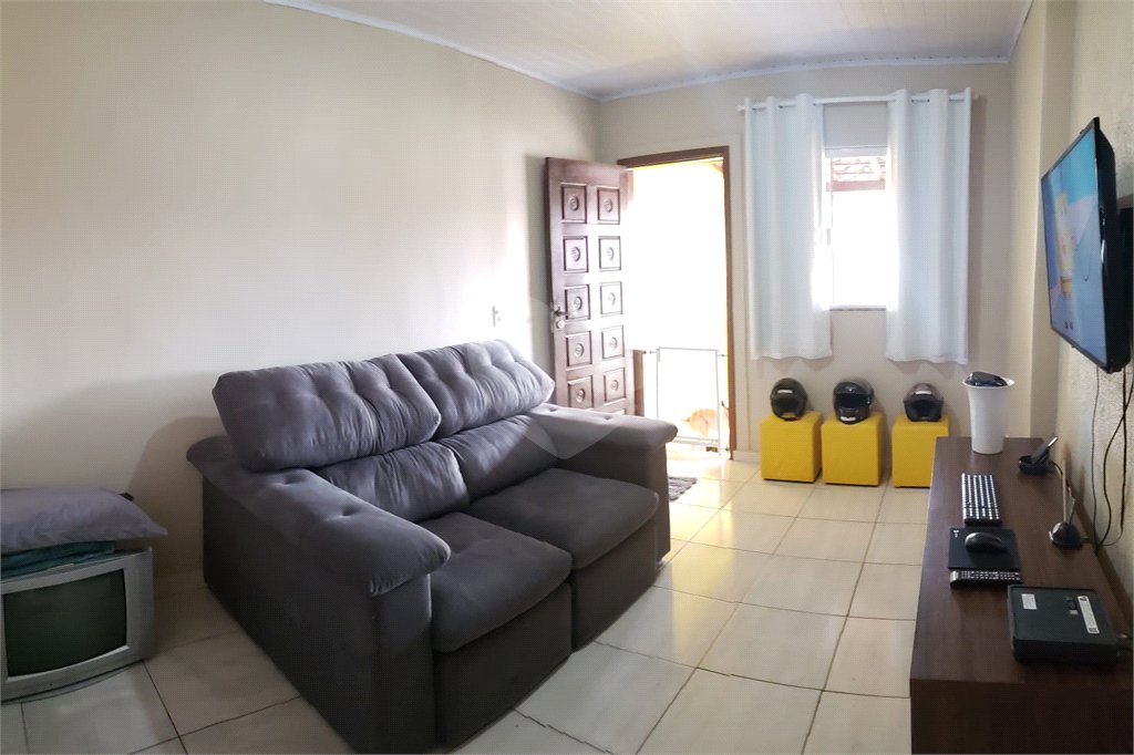Casa à venda com 3 quartos, sendo 1 suíte, em Vila Vendramini, Itapetininga, SP