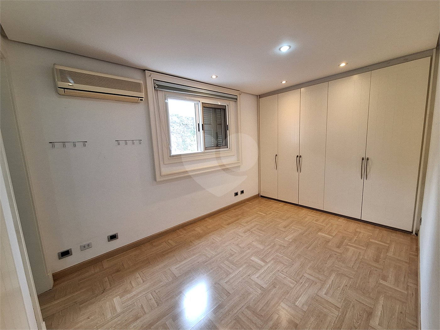 Casa à venda com 4 suítes no condomínio Villagio DI Sopra, São Paulo - SP