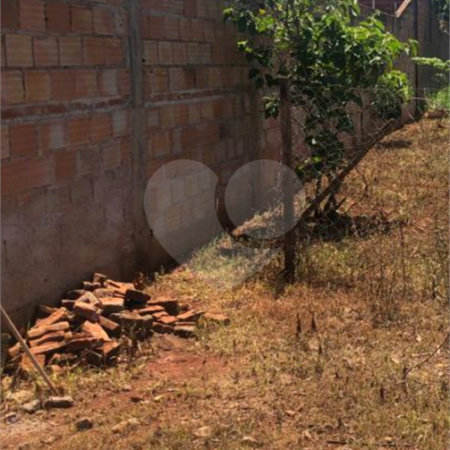 Terreno à venda no Centro, Planura, MG
