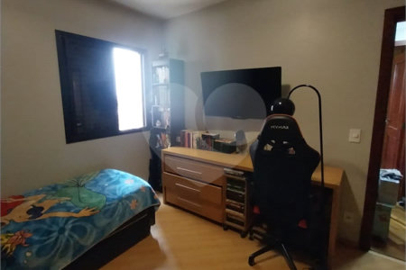 Apartamento à venda com 3 quartos, sendo 2 suítes,  em Vila Gilda, Santo André, SP