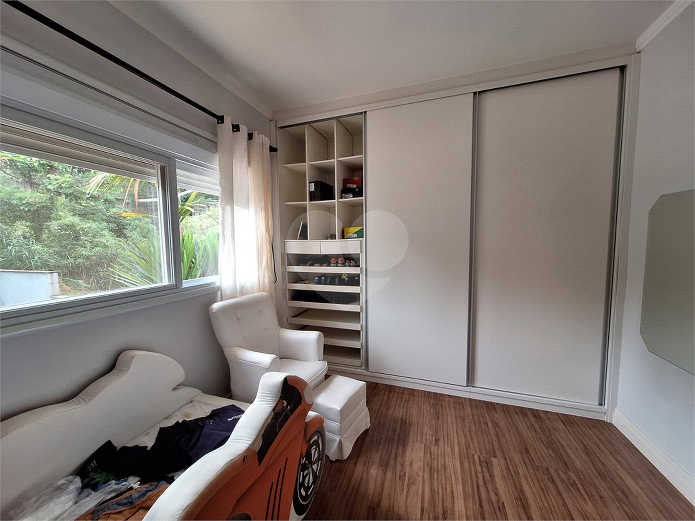 Casa à venda com 3 suítes no condomínio Villaggio Capriccio, Louveira - SP