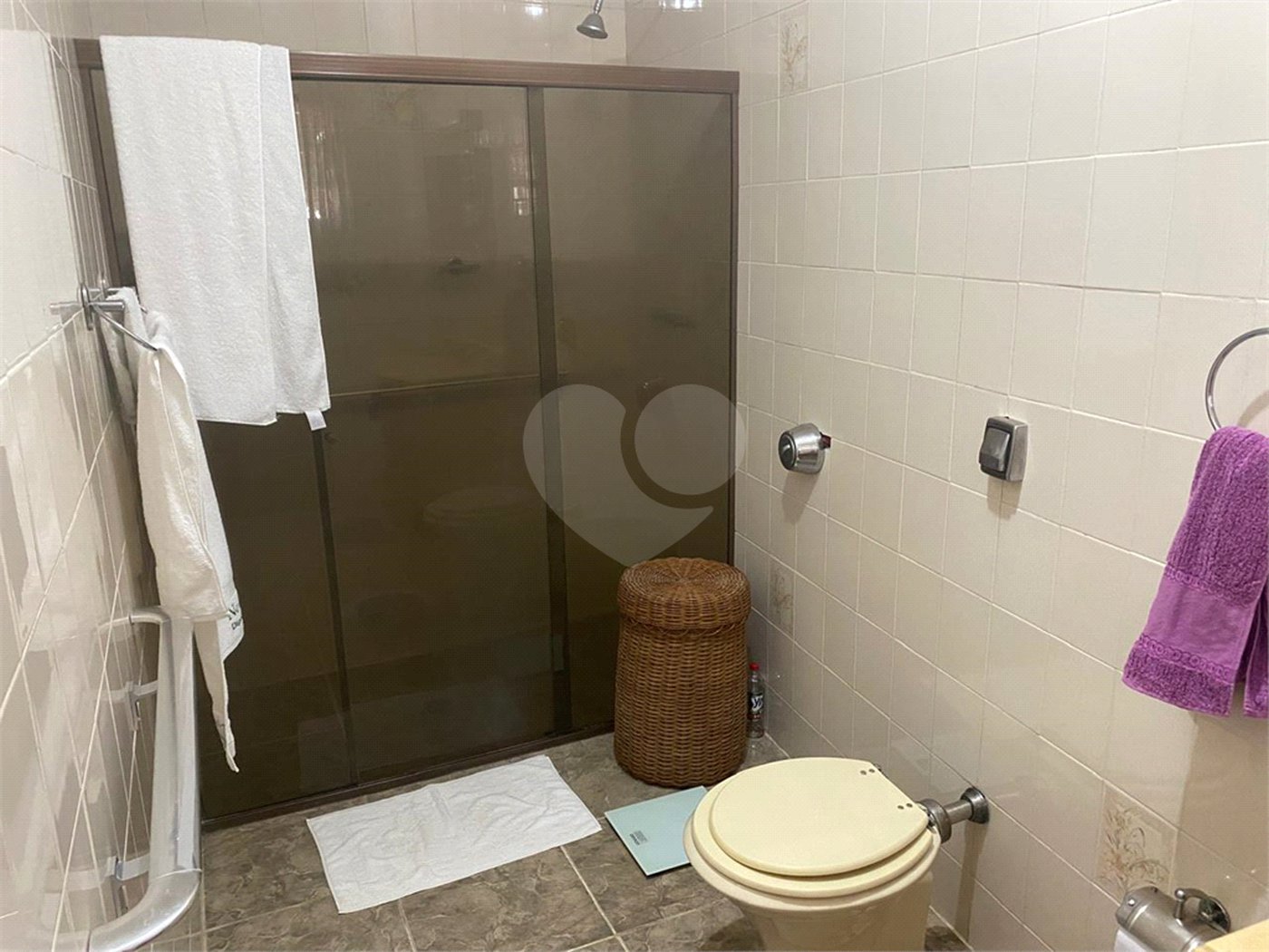 Sobrado à venda com 3 quartos, sendo 1 suíte, em Tremembé, São Paulo, SP