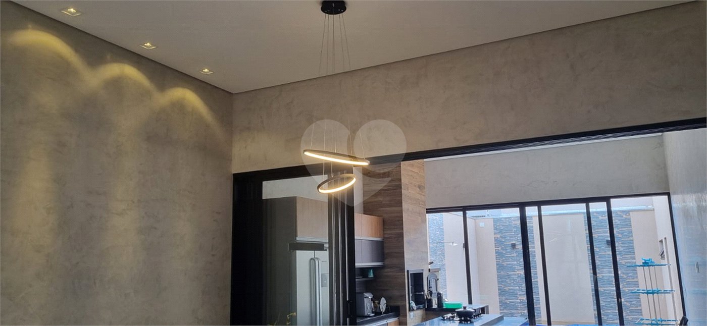Casa à venda com 3 quartos, sendo 1 suíte, no condomínio Villas Mabel, Ribeirão Preto - SP