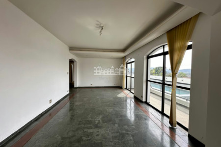 Apartamento à venda ou para alugar com 4 quartos, sendo 3 suítes, no Centro, Atibaia, SP