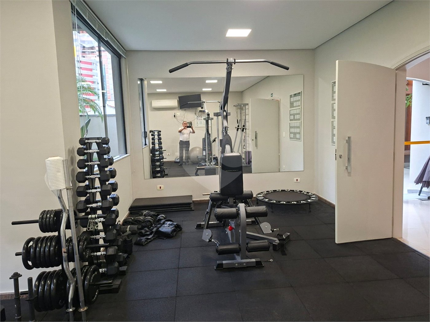 Apartamento à venda com 4 quartos, sendo 3 suítes, em Perdizes, São Paulo, SP
