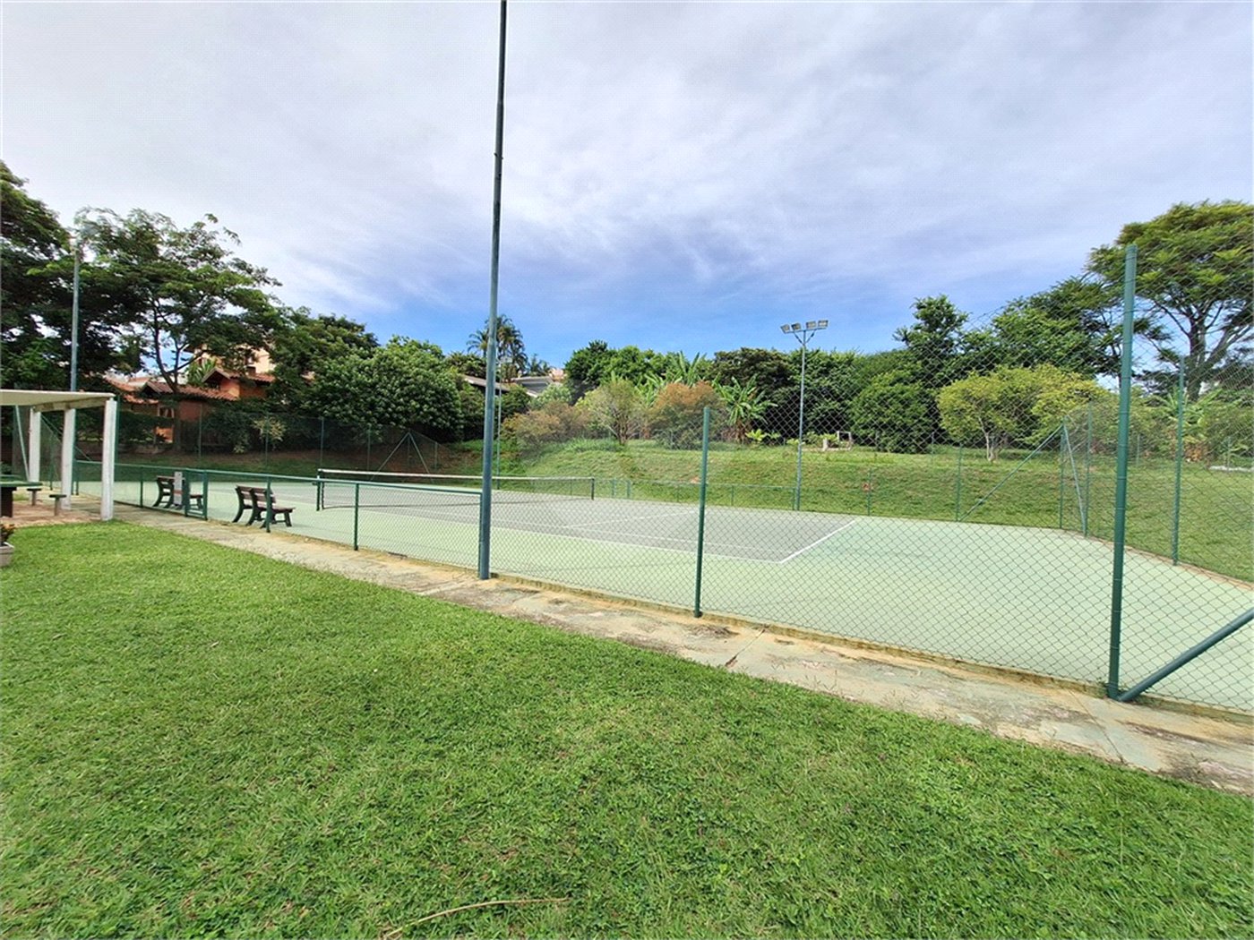 Terreno à venda com 1 suíte no condomínio Bosque de Grevilea, Vinhedo - SP