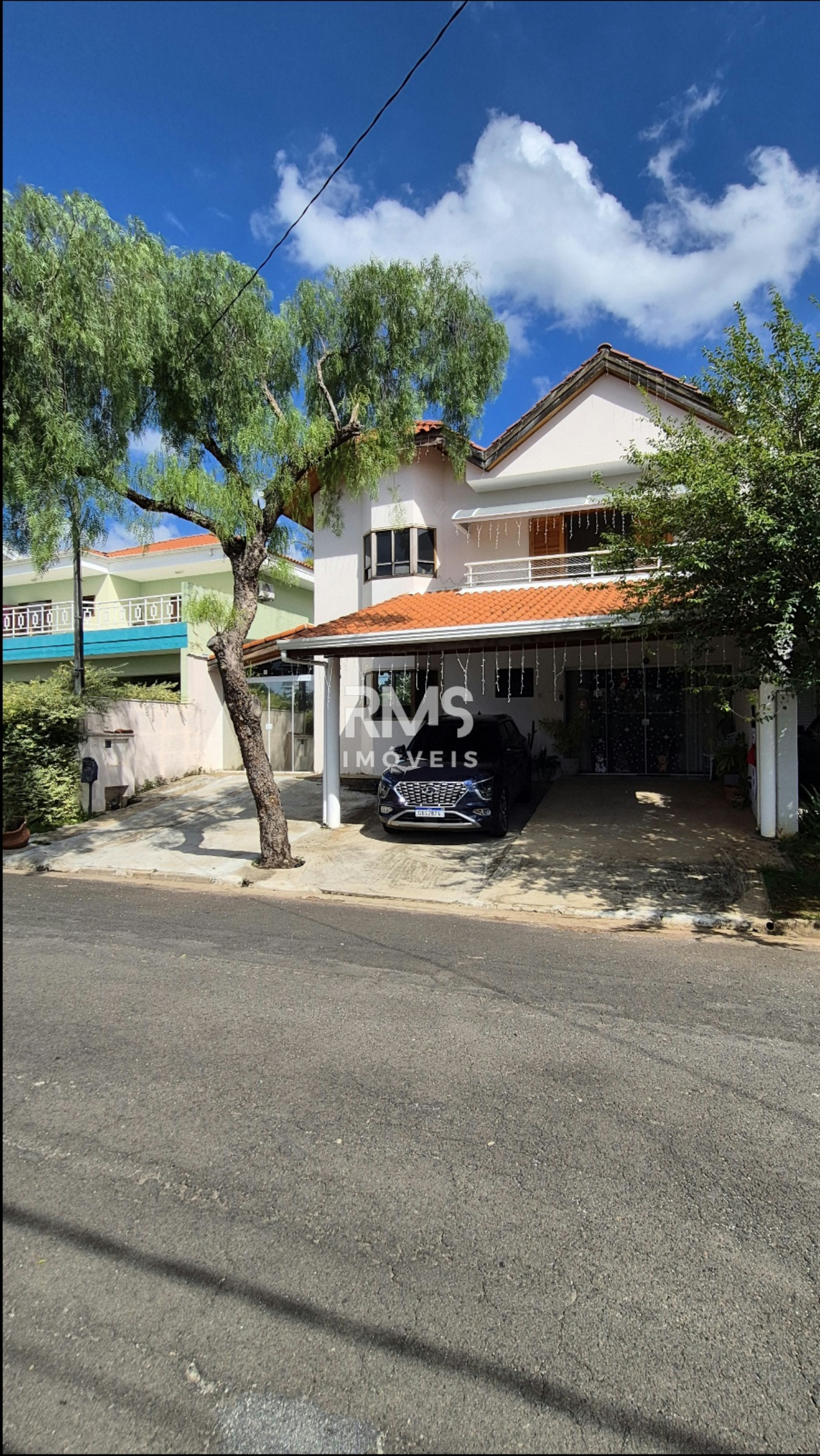 Casa à venda com 3 suítes no condomínio Granja Olga II, Sorocaba - SP