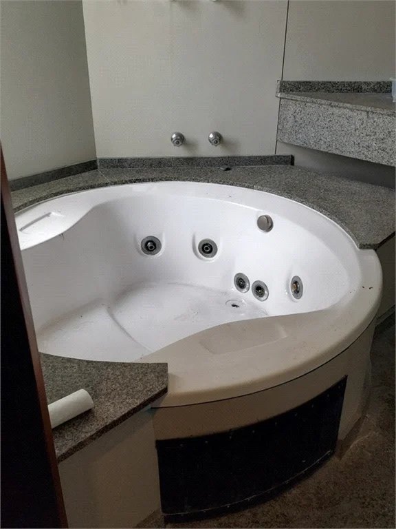 Apartamento à venda com 1 suíte em Vila Suzana, São Paulo, SP