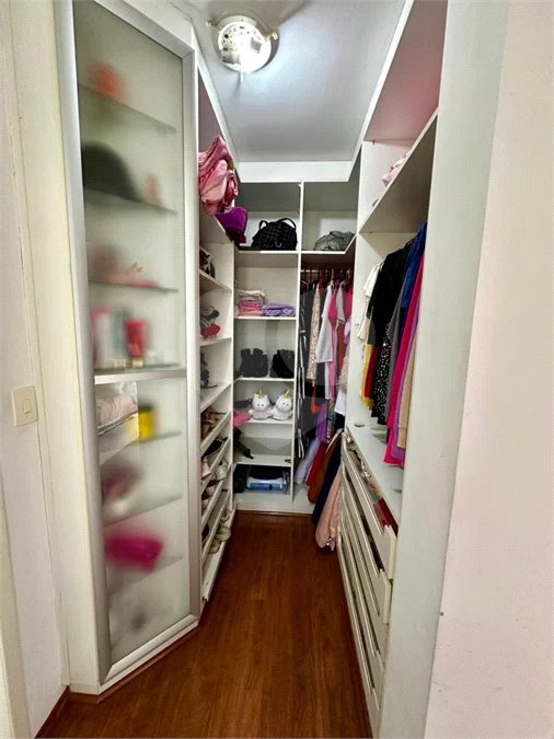 Casa de Alto Padrão à Venda no Parque dos Pássaros – 350 m²