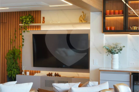 Apartamento à venda com 3 suítes em Indianópolis, São Paulo, SP