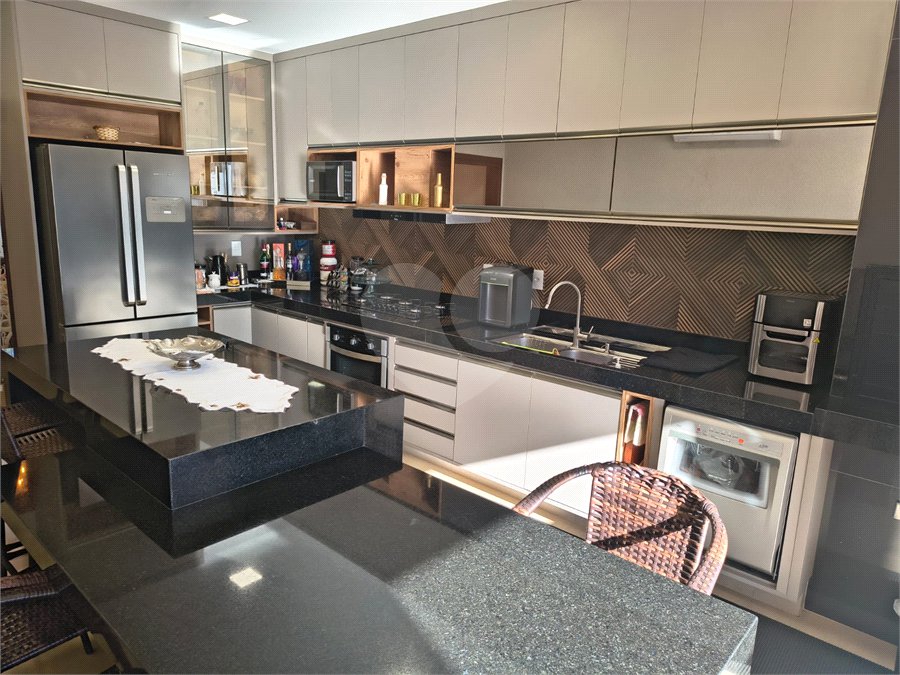 Casa à venda com 3 quartos, sendo 1 suíte, no condomínio Residencia Valencia - Ilha Turia, Ribeirão Preto - SP