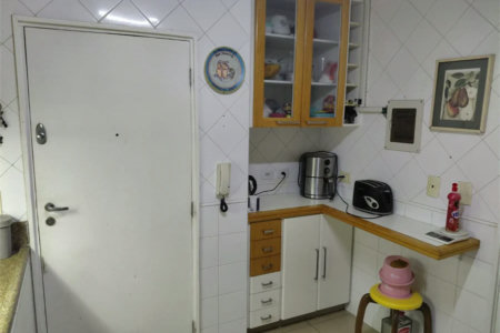 Apartamento para alugar com 3 quartos, sendo 1 suíte, em Cerqueira César, São Paulo, SP