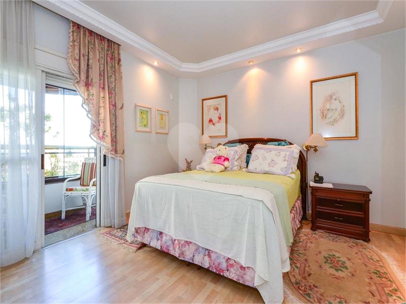 Apartamento à venda com 3 suítes em Vila Suzana, São Paulo, SP