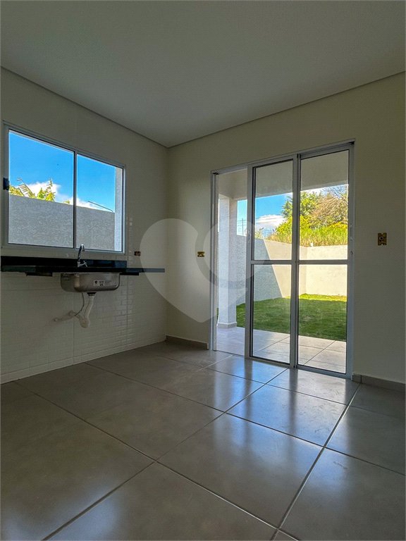 Casa à venda com 2 suítes em Vila Santa Helena, Atibaia, SP