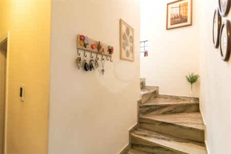 Casa à venda com 3 quartos, sendo 1 suíte,  em Parque Colonial, São Paulo, SP