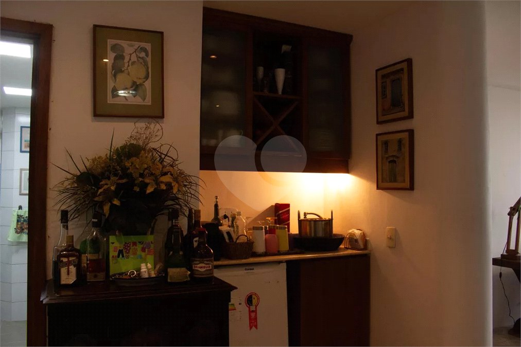 Apartamento à venda com 3 quartos, sendo 1 suíte, em Copacabana, Rio de Janeiro, RJ