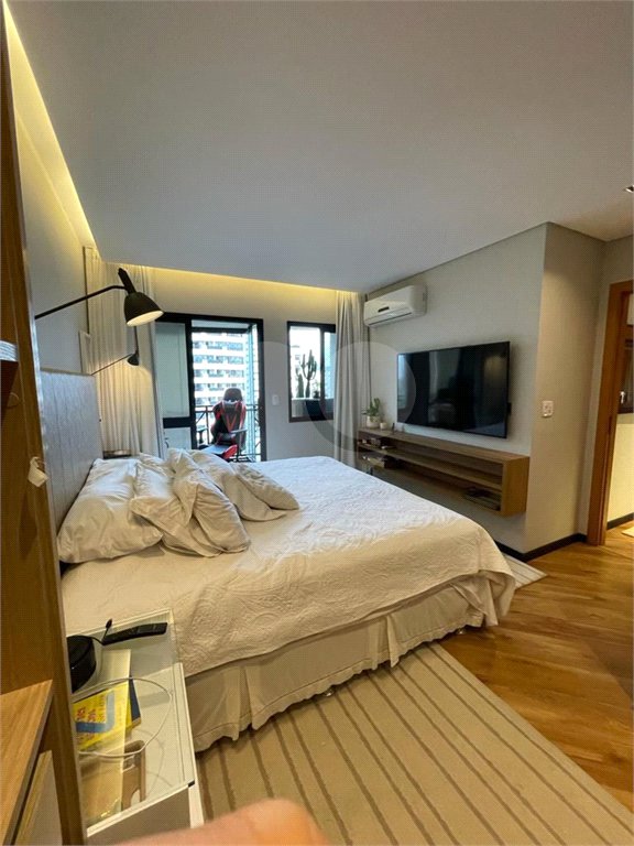 APARTAMENTO DUPLEX A VENDA VILA ADYANA, 200m2 4 DORMITORIOS 3 SENDO SUÍTE, 4 VAGAS DE GARAGEM, SJC/S