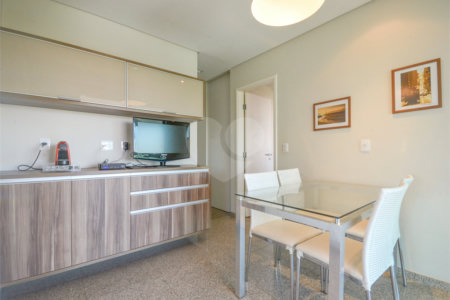 Cobertura à venda com 4 quartos, sendo 2 suítes, em Aclimação, São Paulo, SP
