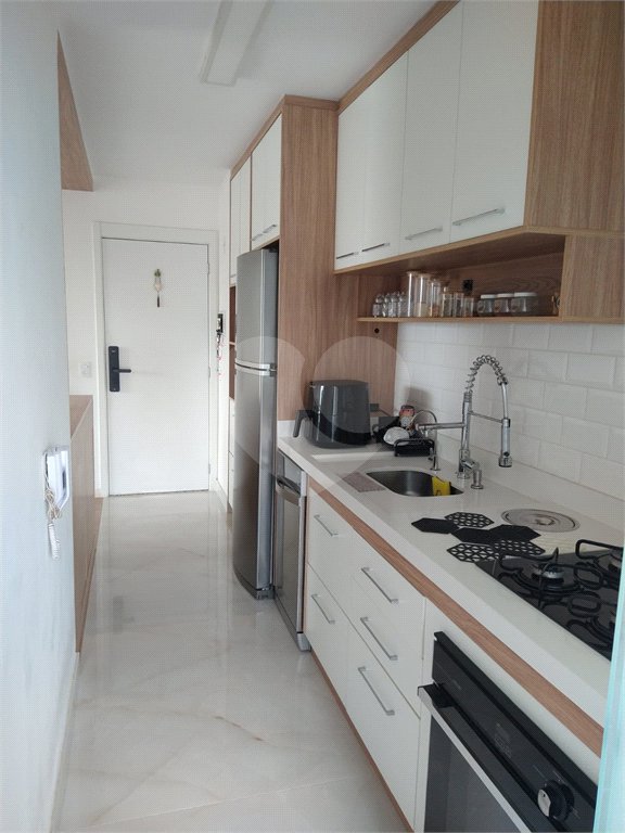 Apartamento à venda com 3 quartos, sendo 1 suíte, em Santo Amaro, São Paulo, SP