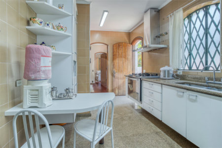 Casa Térrea à venda com 4 suítes em Jardim Cordeiro, São Paulo, SP