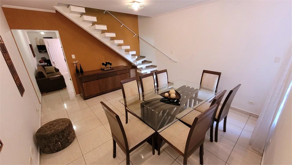 Sobrado à venda com 3 quartos, sendo 1 suíte, em Vila Romana, São Paulo, SP